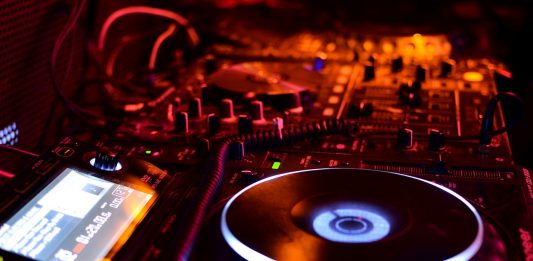 תקליטן לבר מצווה